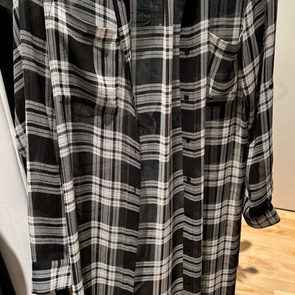 Sheer Guess duster - Picture 3 of 5